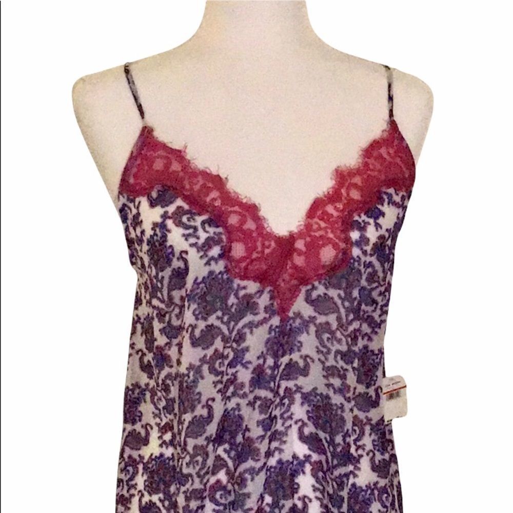 FREE PEOPLE Top Paisley V-Neck w/ Lace trim Adjustable Spaghetti Straps Size XS